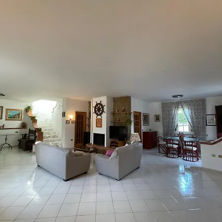 Giulia Villa San Marco di Castellabate